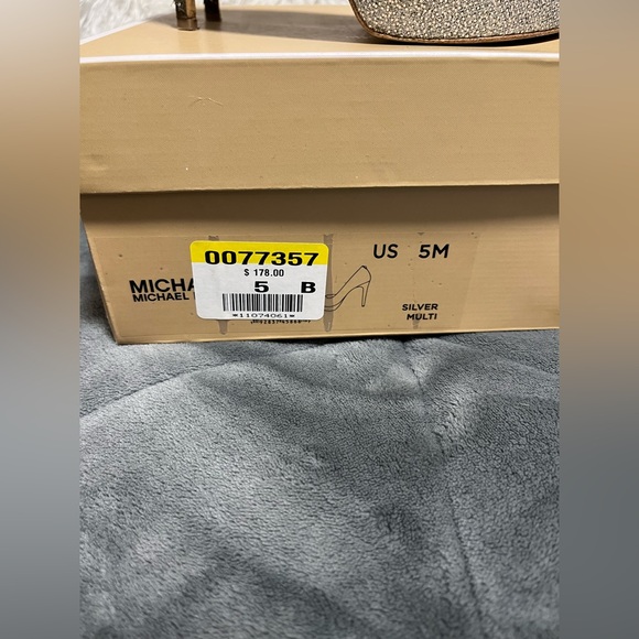 Michael Kors silver platform heels - Picture 5 of 8